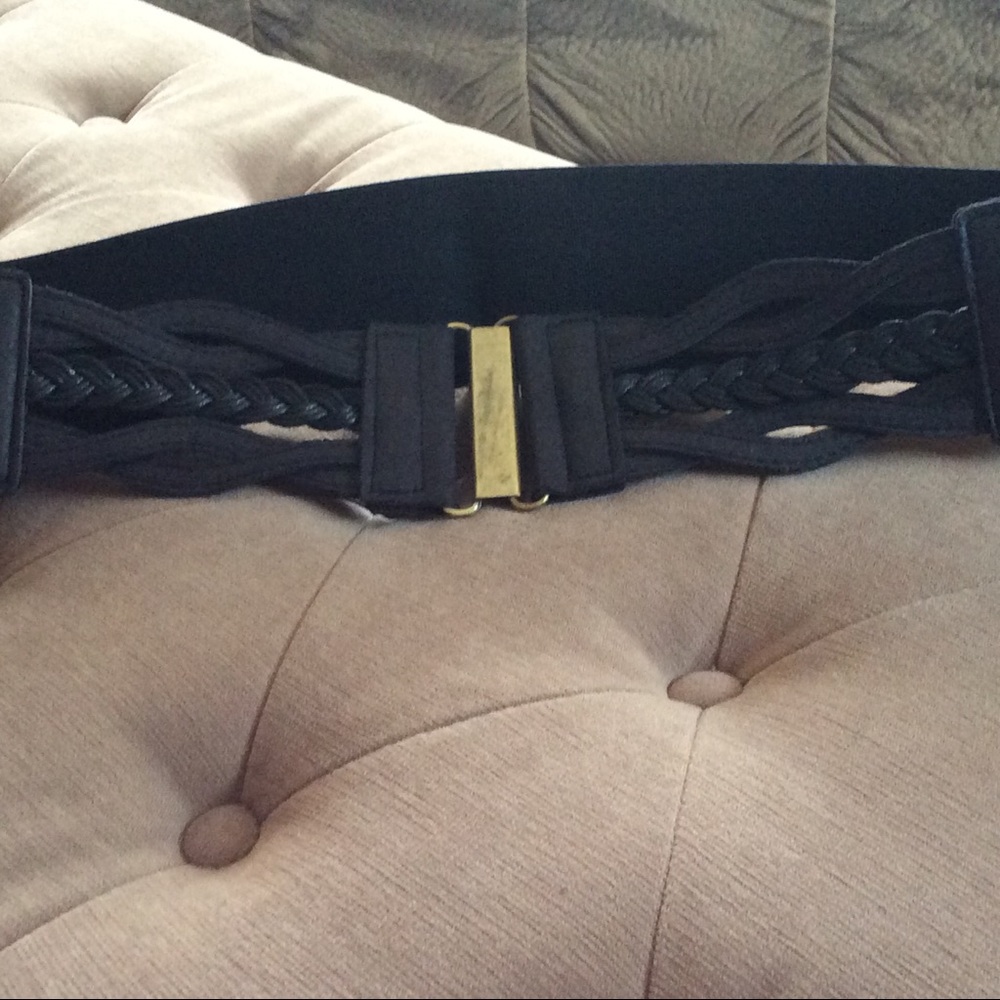 Black new stretch belt. Plus size